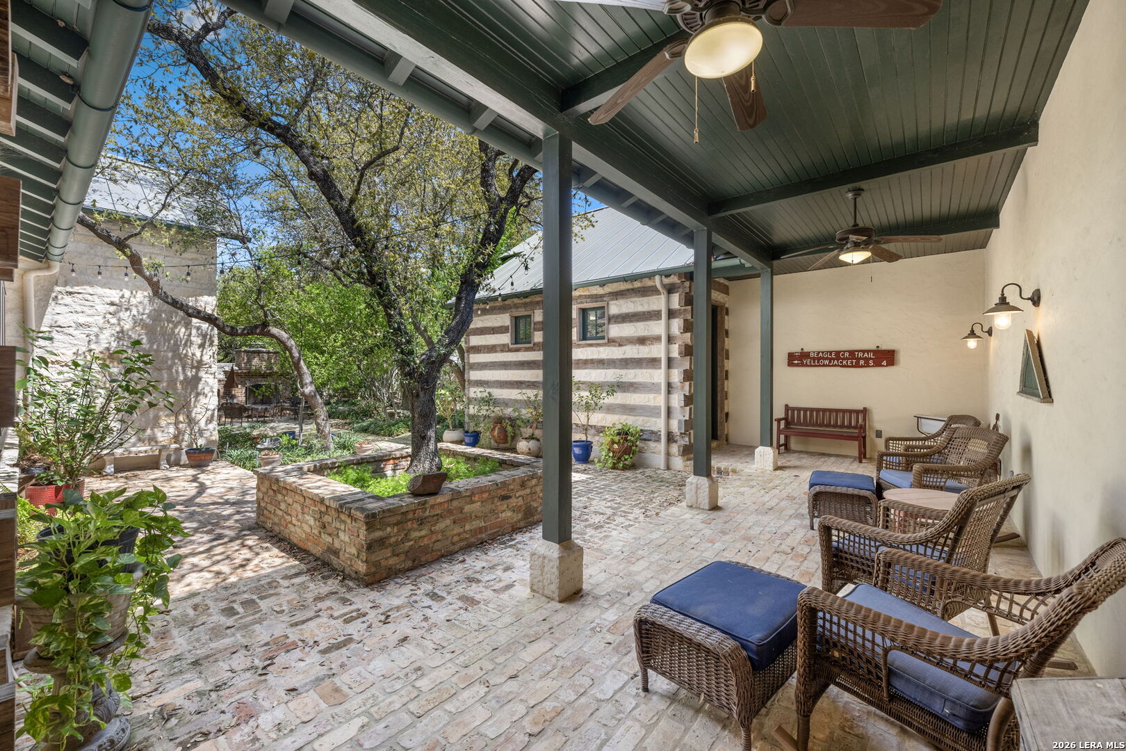 main property photo 33