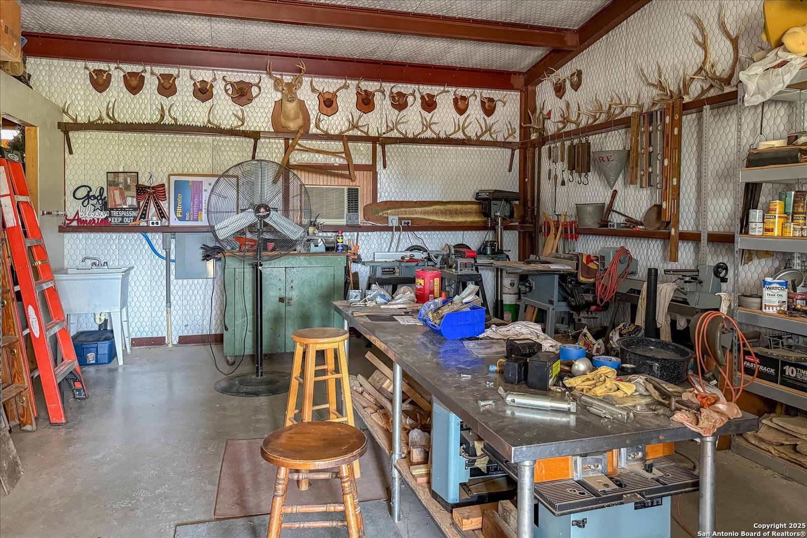main property photo 48