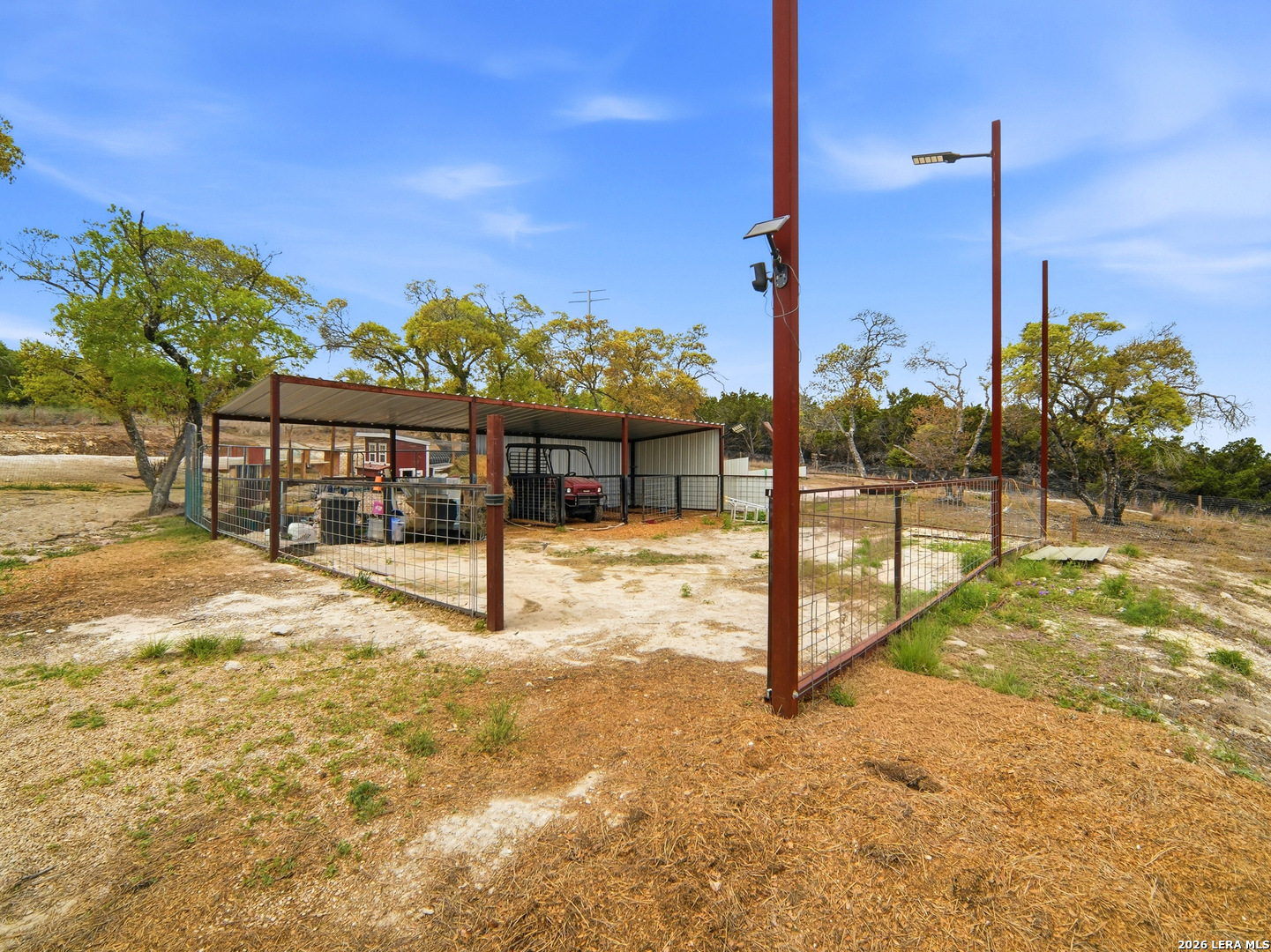 main property photo 13
