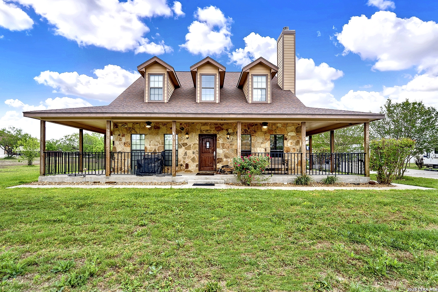 main property photo 35