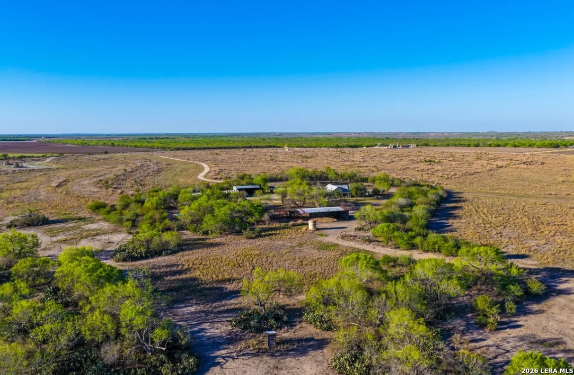 main property photo 8