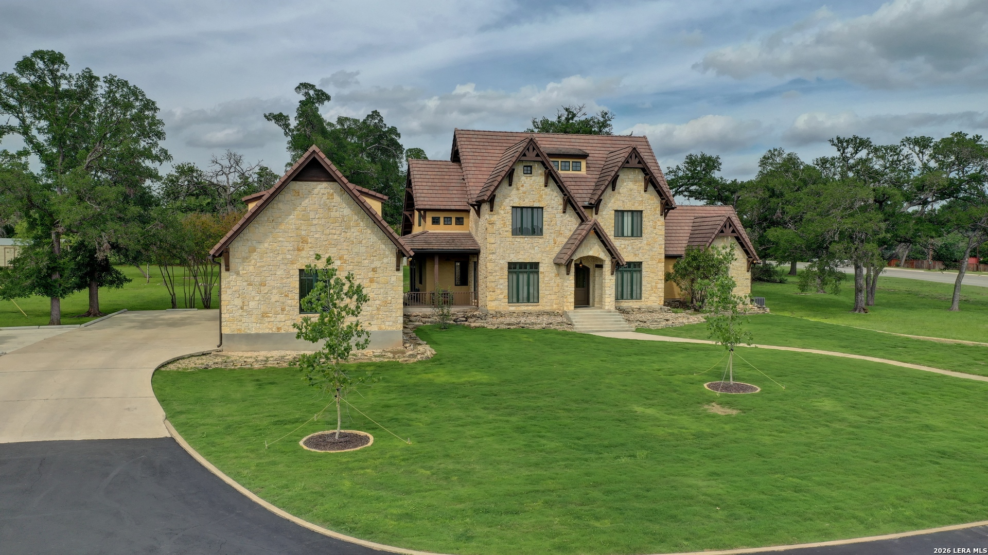 main property photo 70