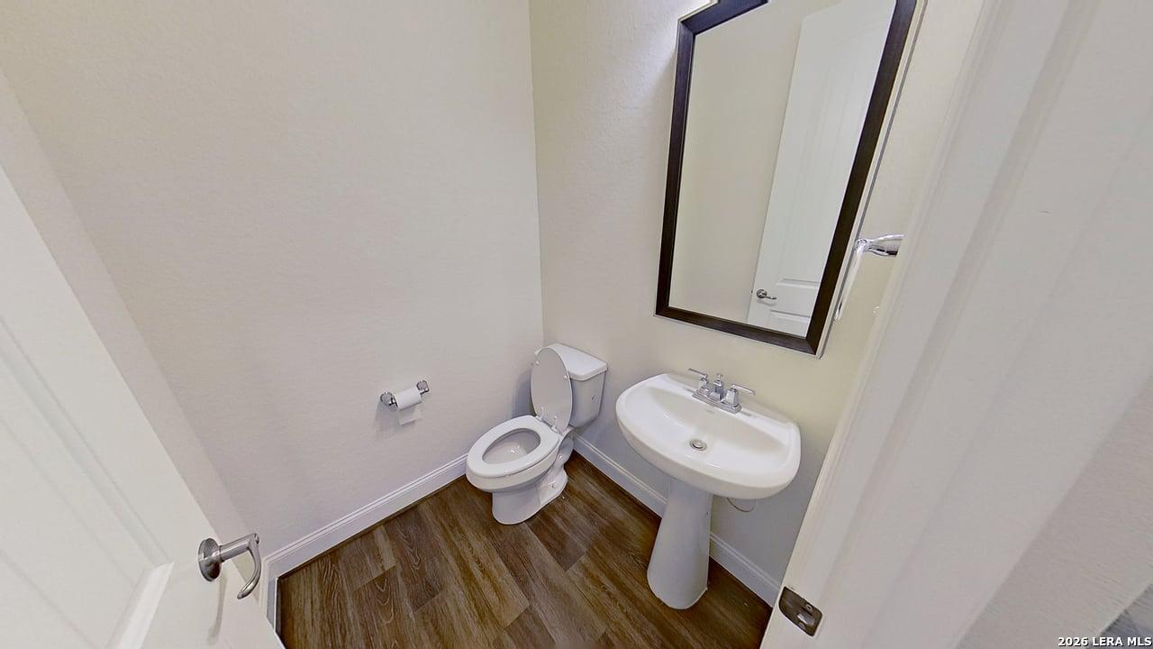 main property photo 34