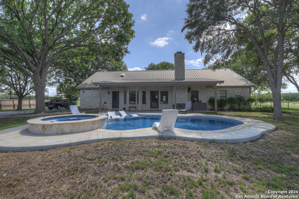 main property photo 34