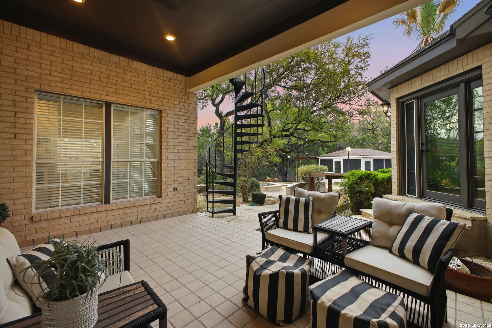 main property photo 41