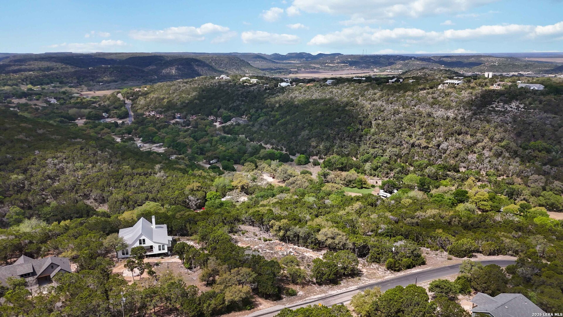 main property photo 13