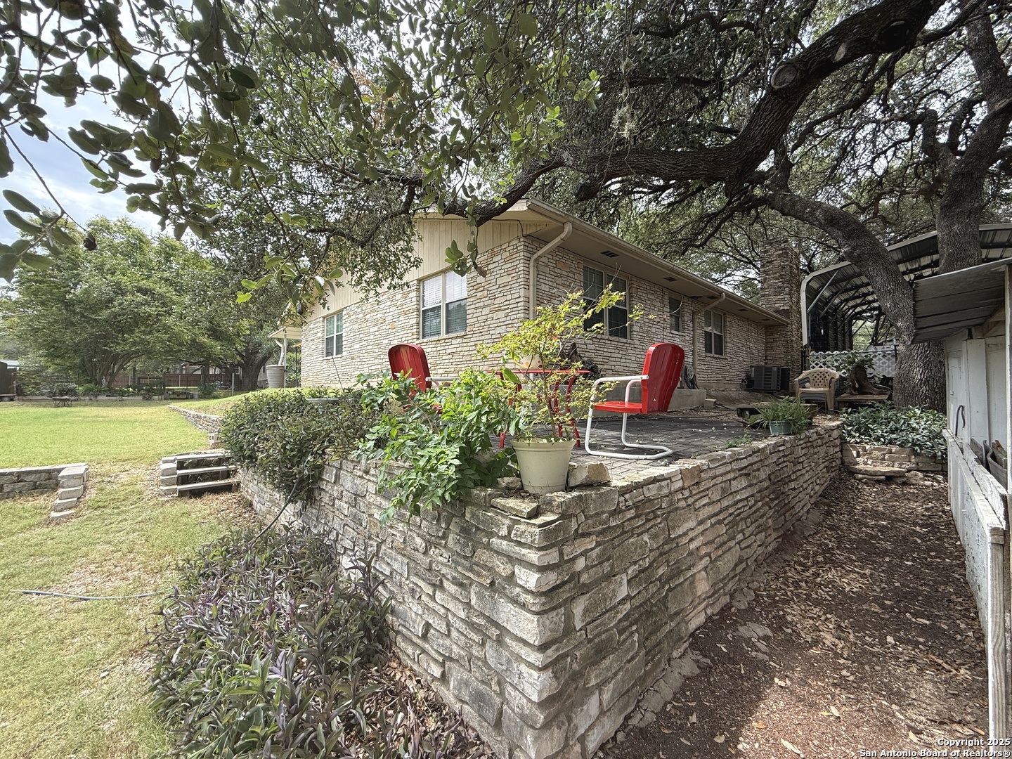 main property photo 39