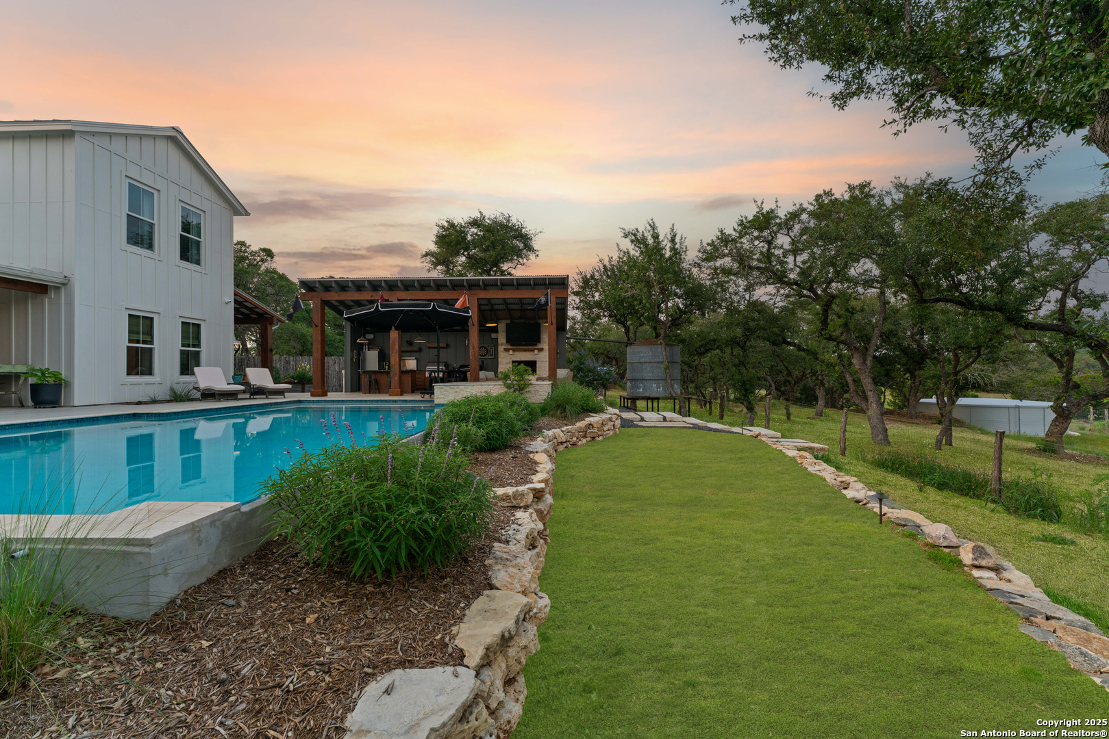 main property photo 61