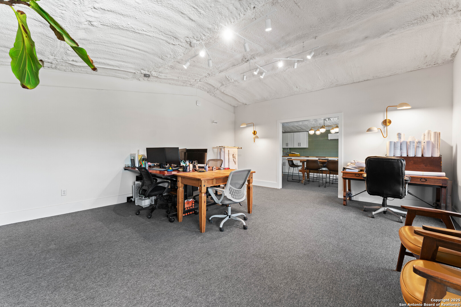 main property photo 89