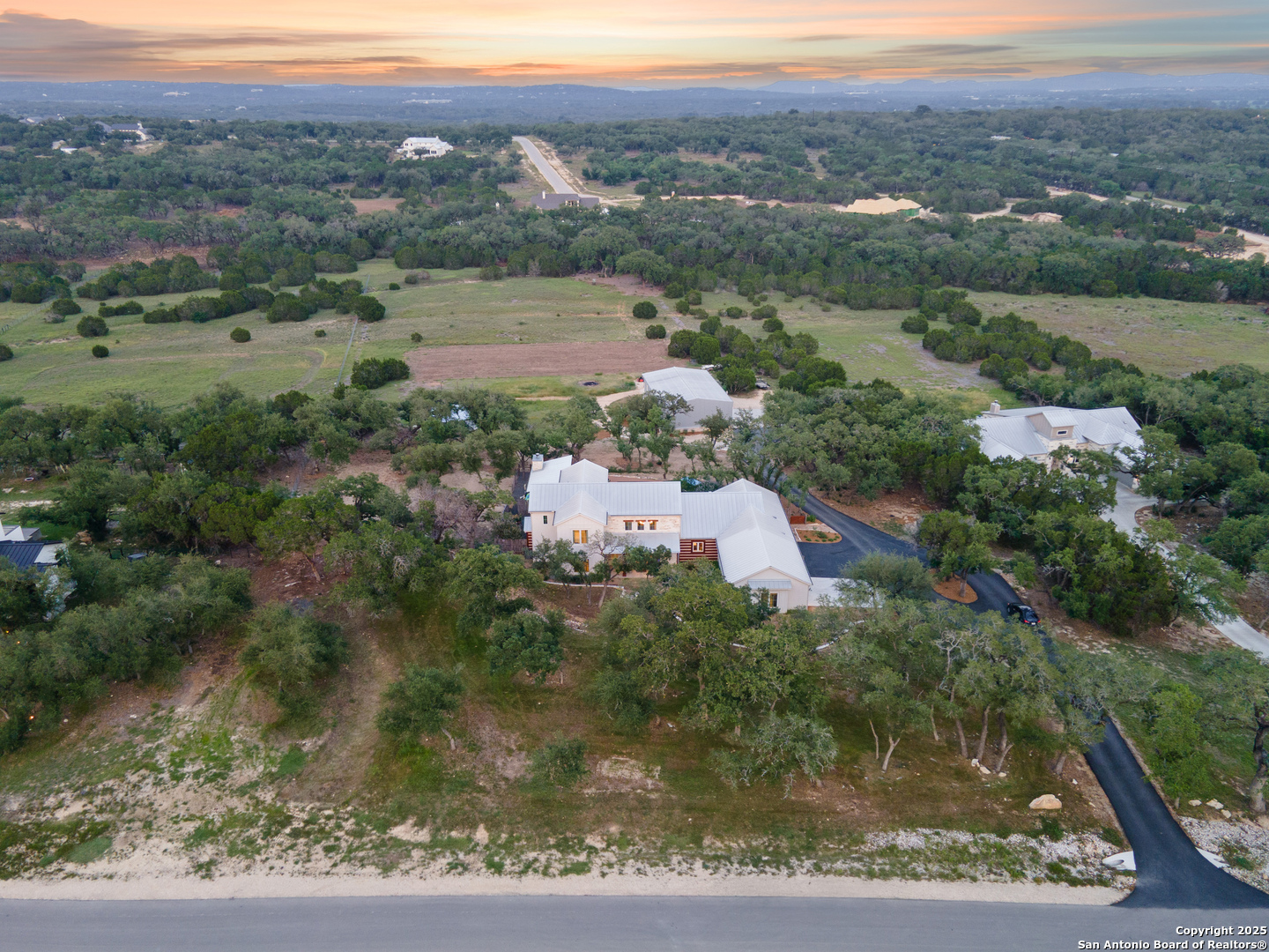 main property photo 94
