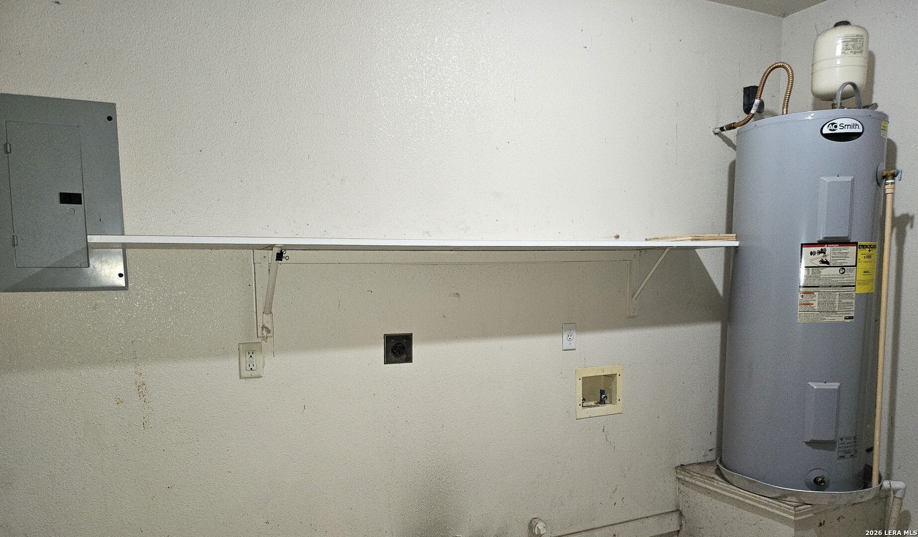 main property photo 27