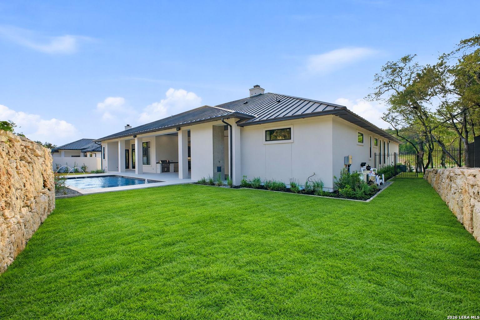 main property photo 60