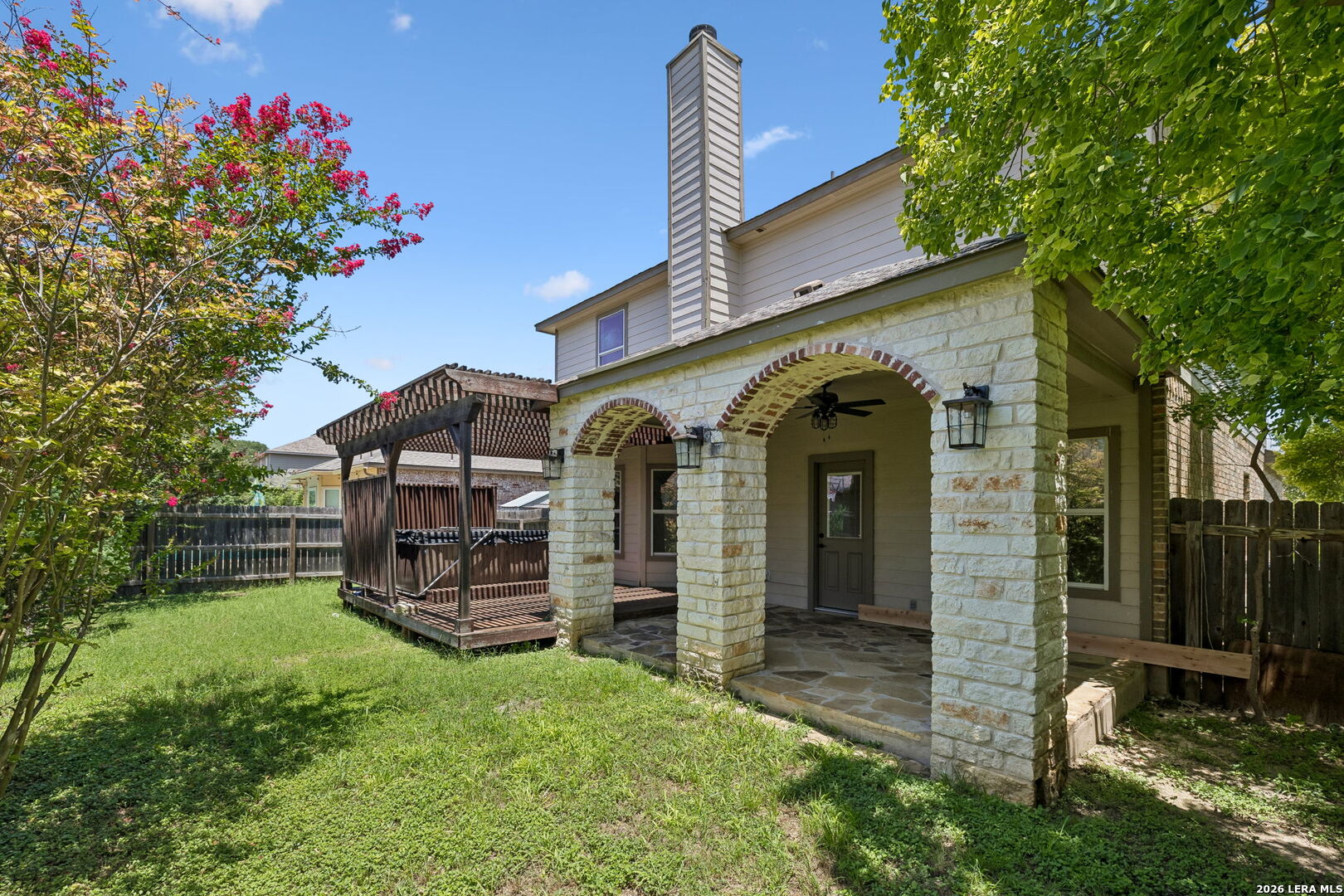 main property photo 19