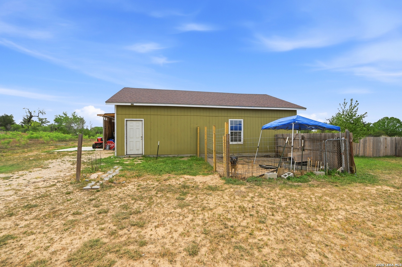 main property photo 34