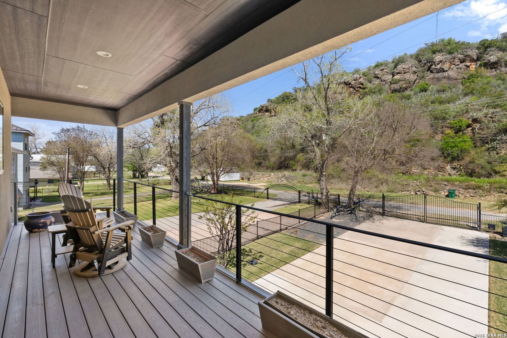 main property photo 20