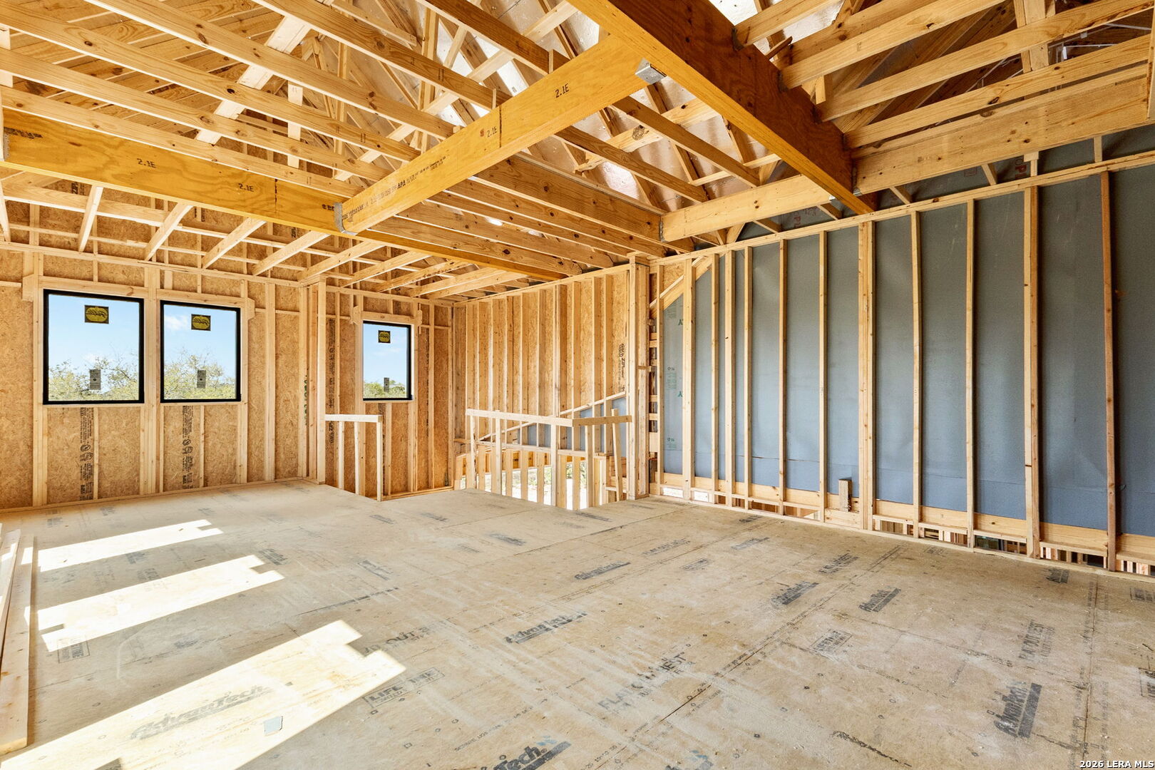 main property photo 12