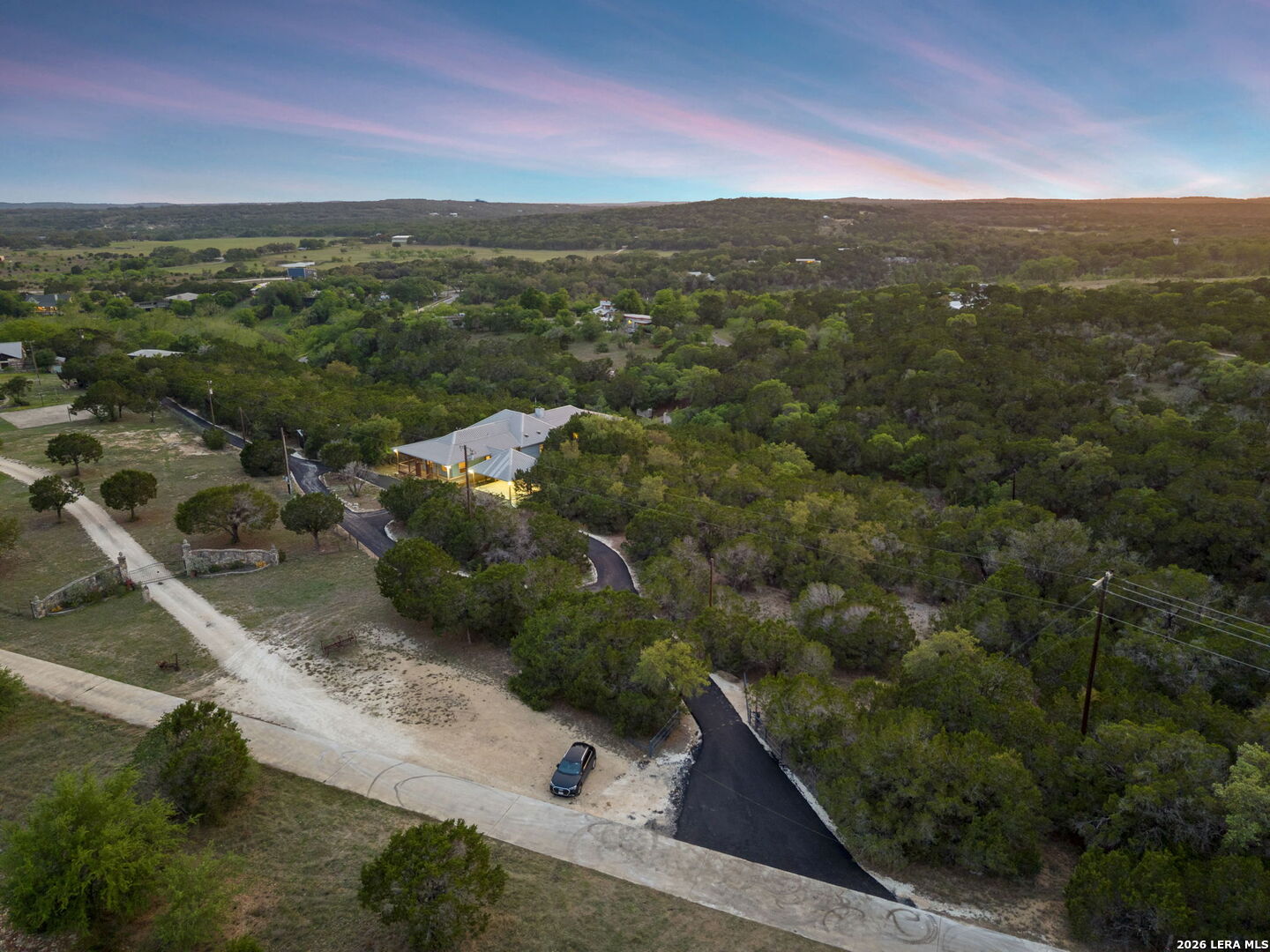 main property photo 40