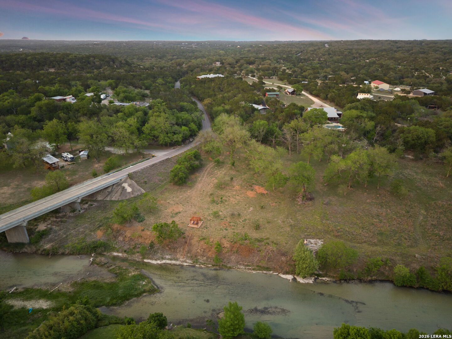 main property photo 5
