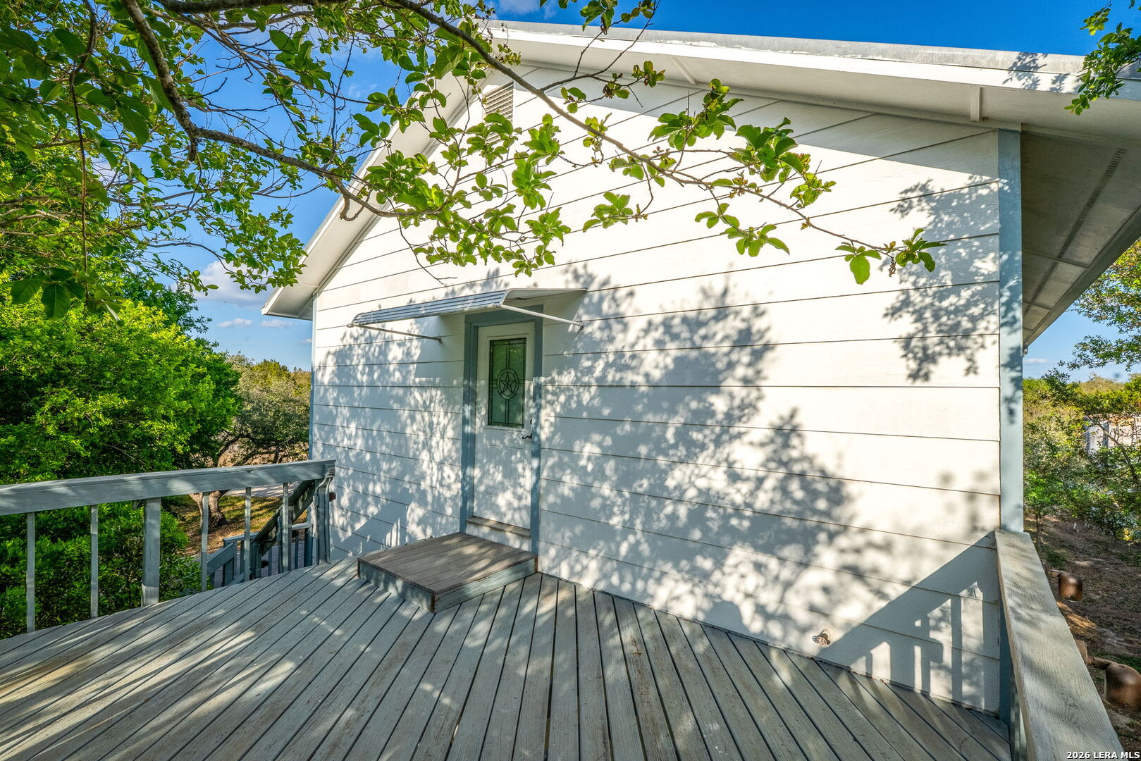main property photo 40