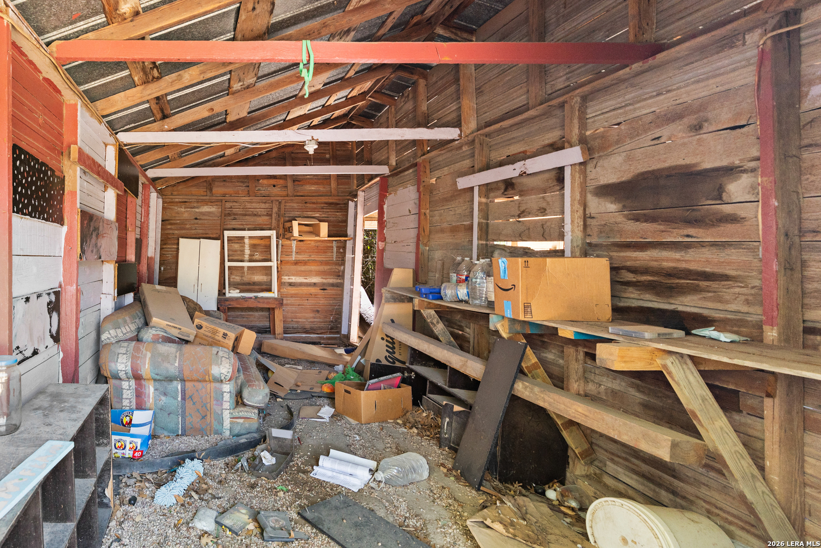 main property photo 16