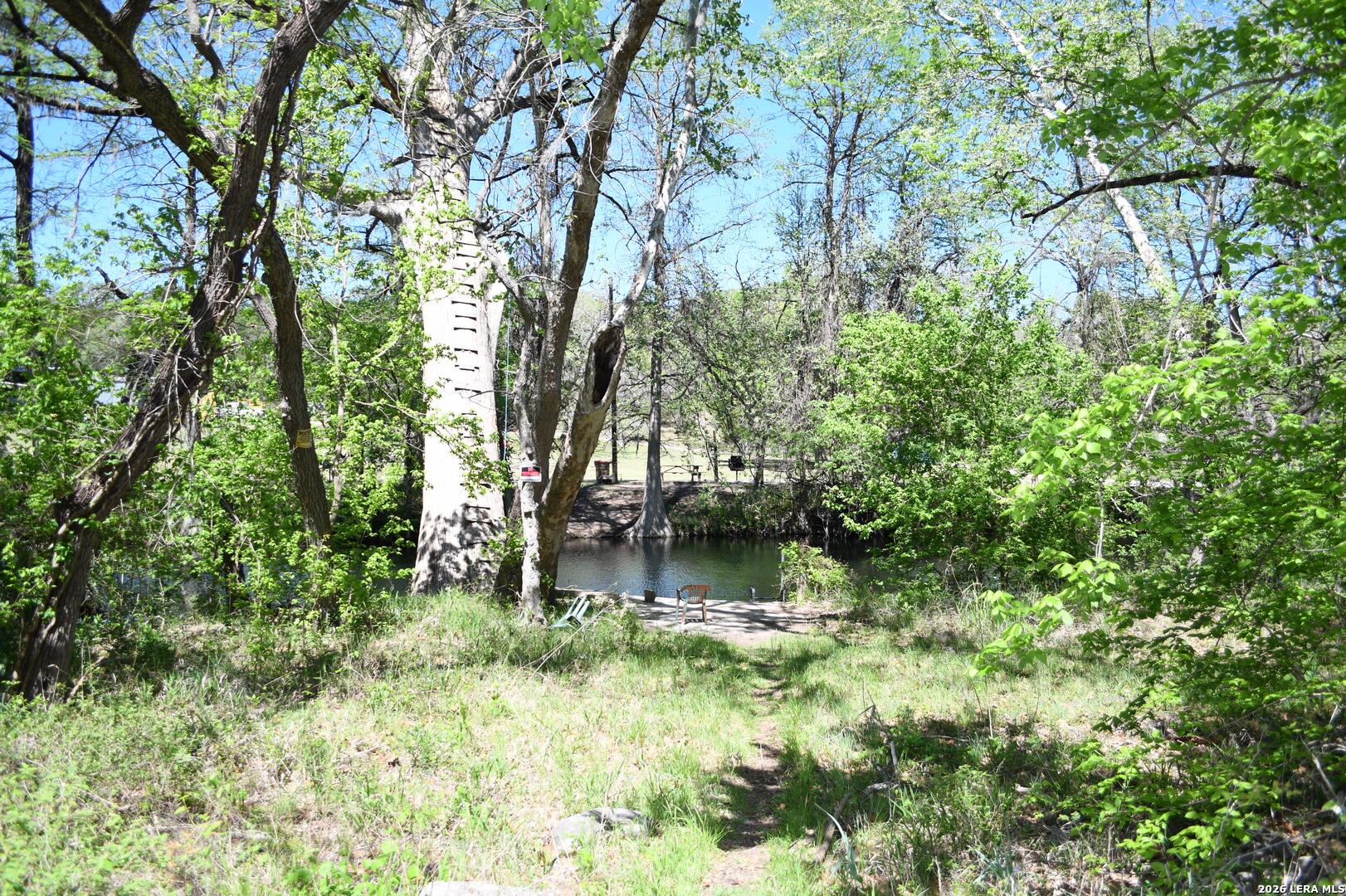 main property photo 11
