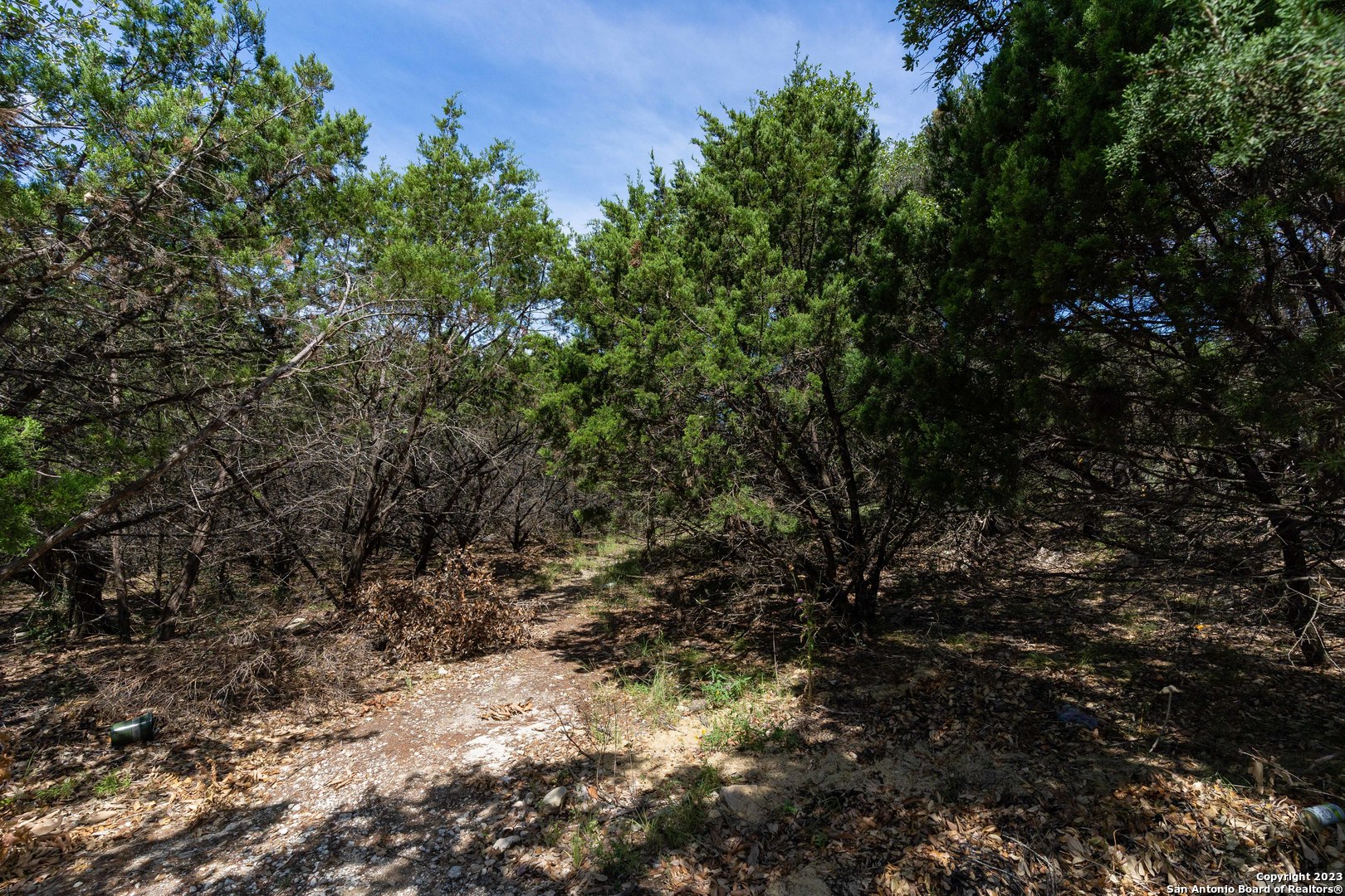 main property photo 16