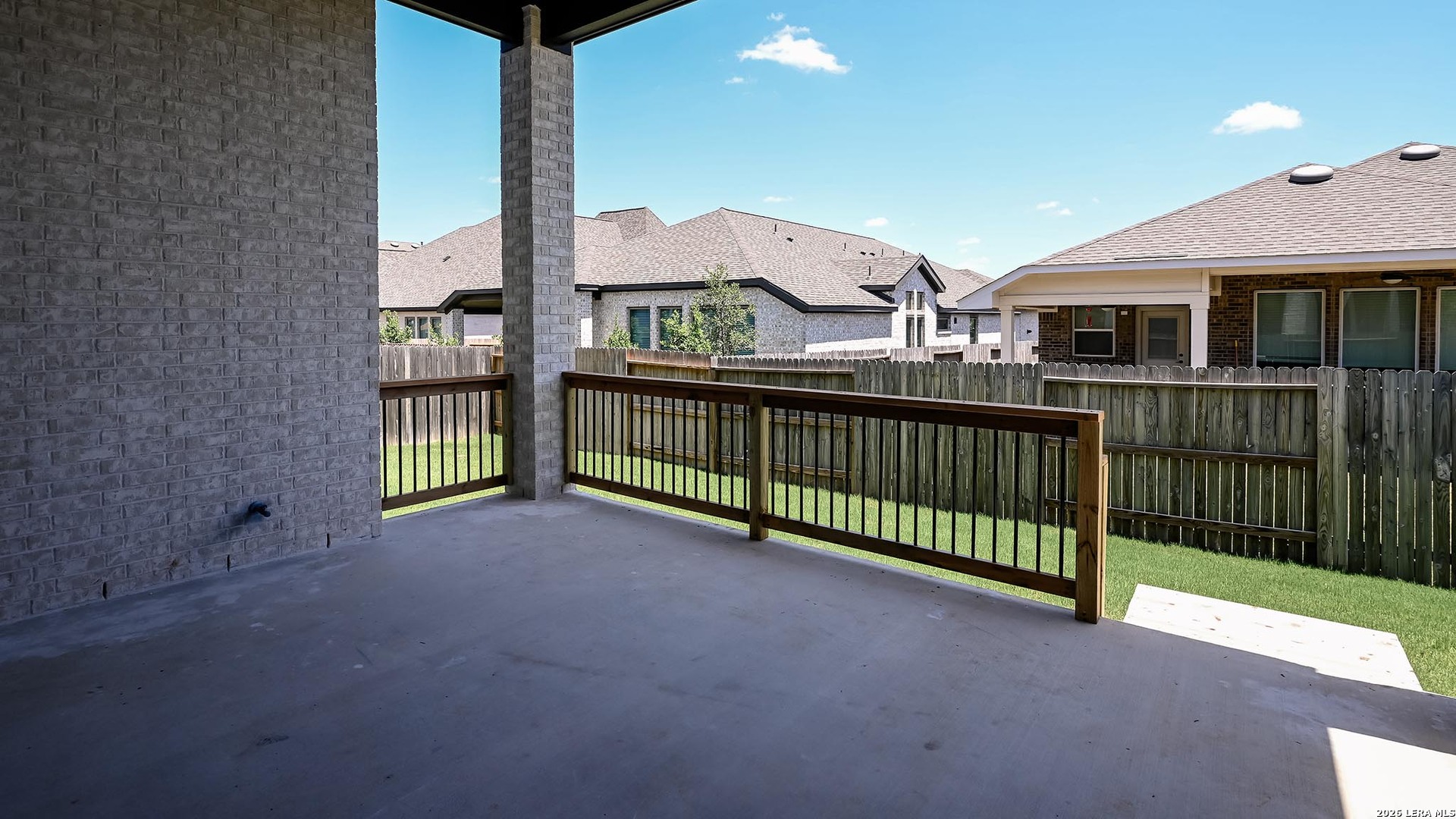 main property photo 22