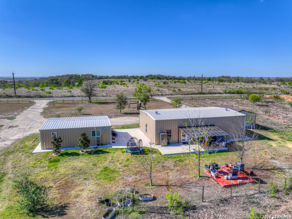 main property photo 40