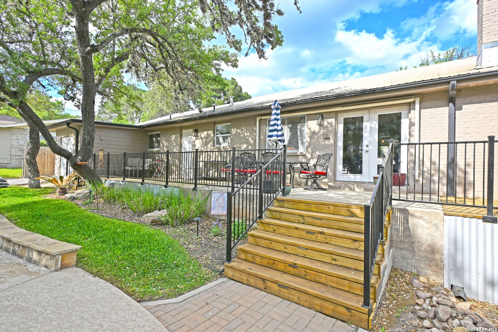 main property photo 36