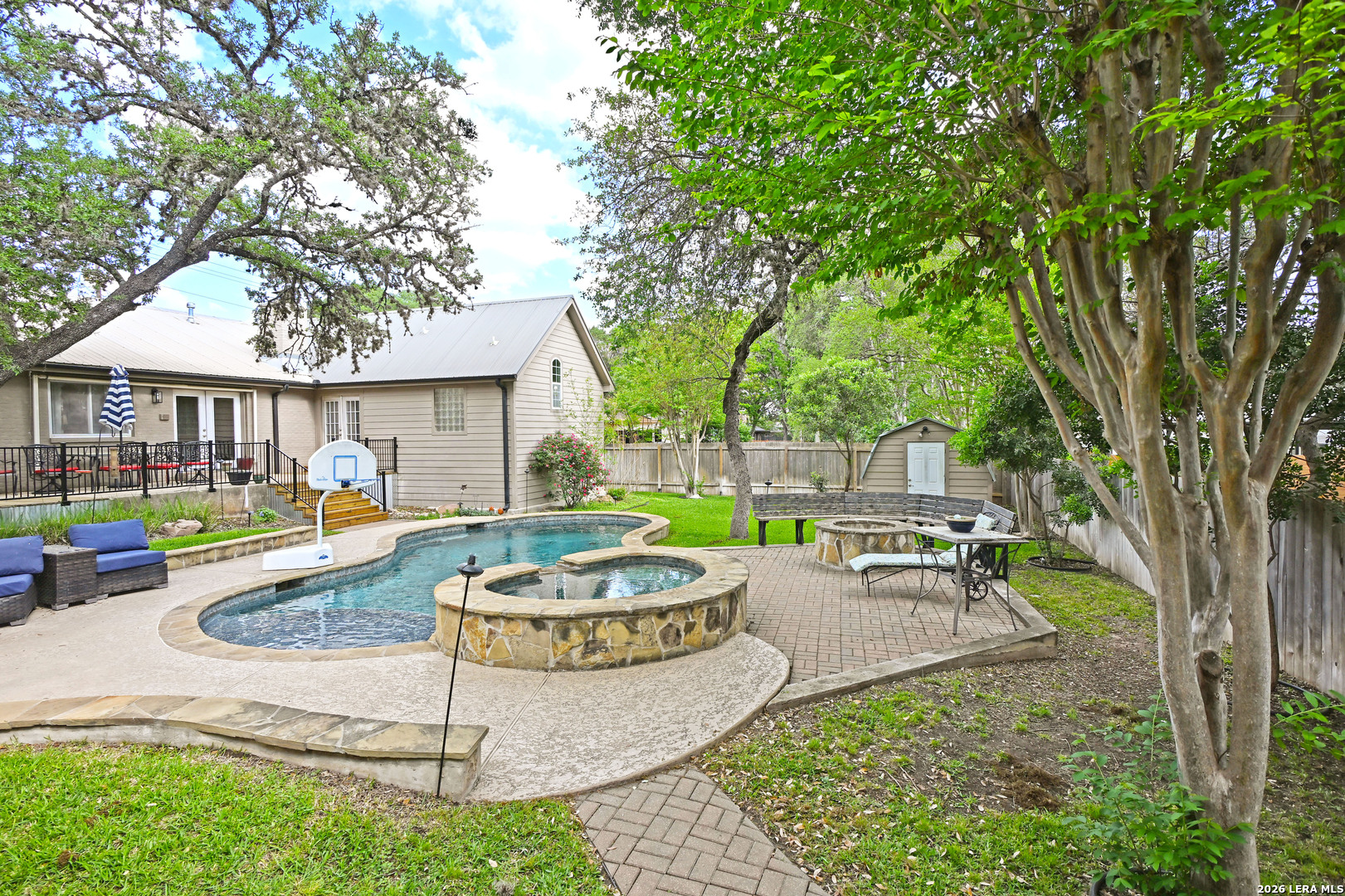 main property photo 38