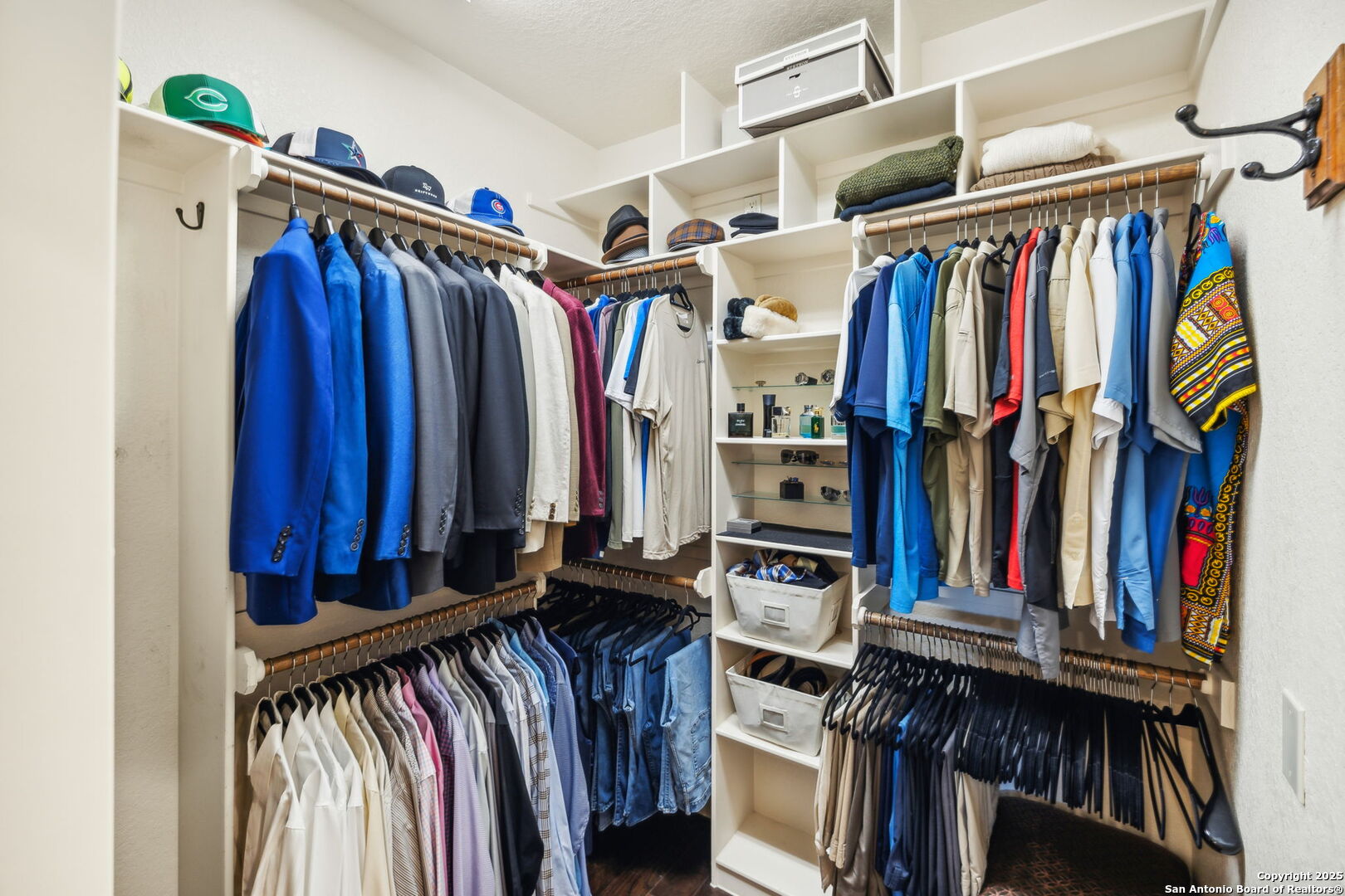 main property photo 30