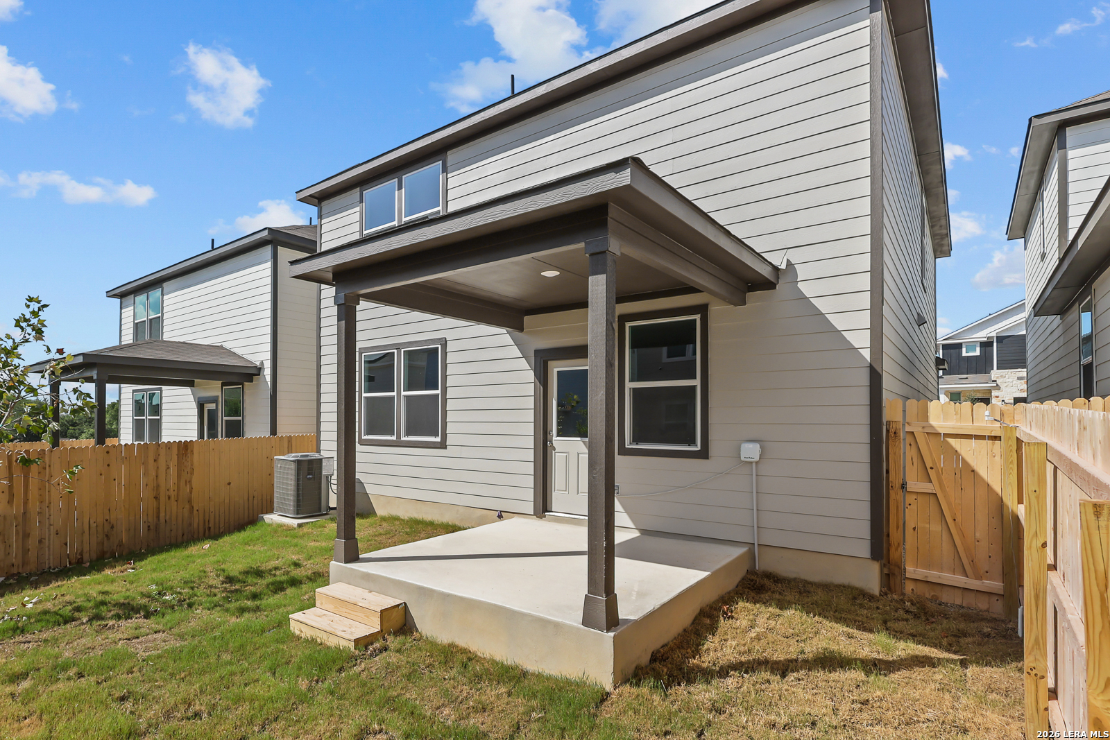 main property photo 27