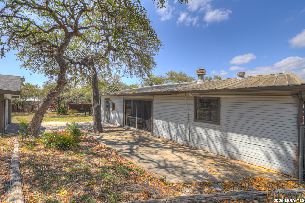 main property photo 32