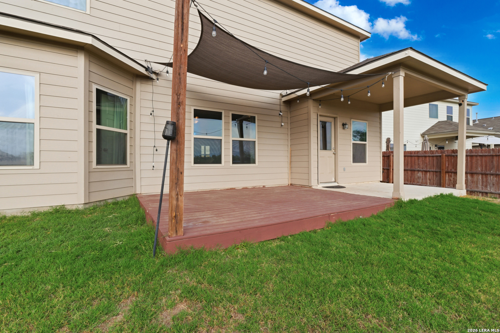 main property photo 28