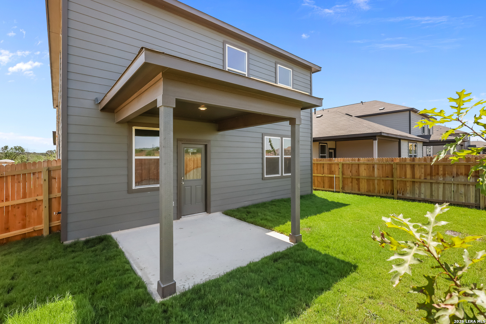 main property photo 30
