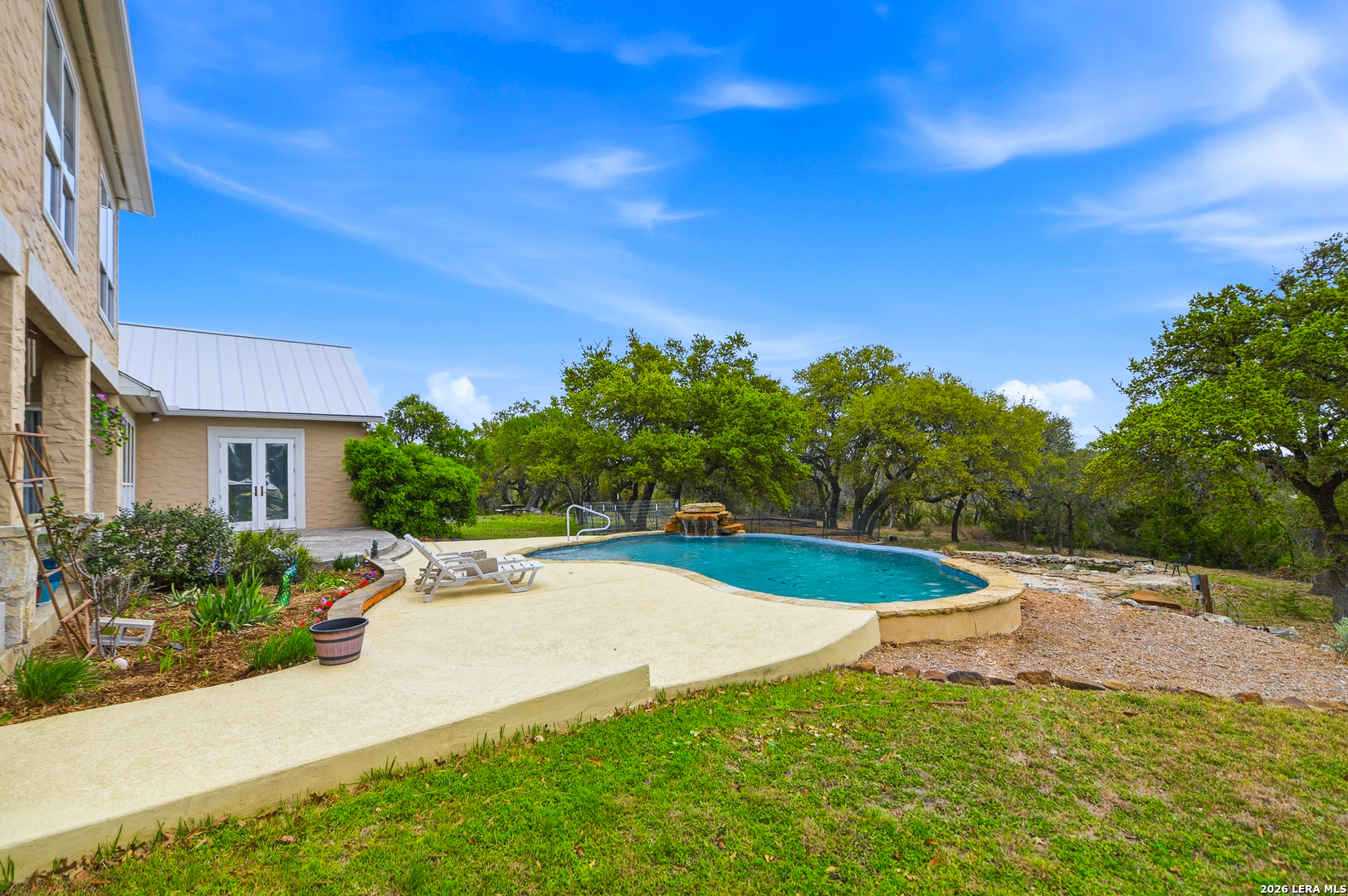 main property photo 43