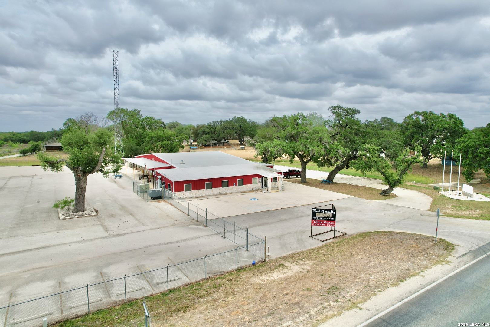 main property photo 2