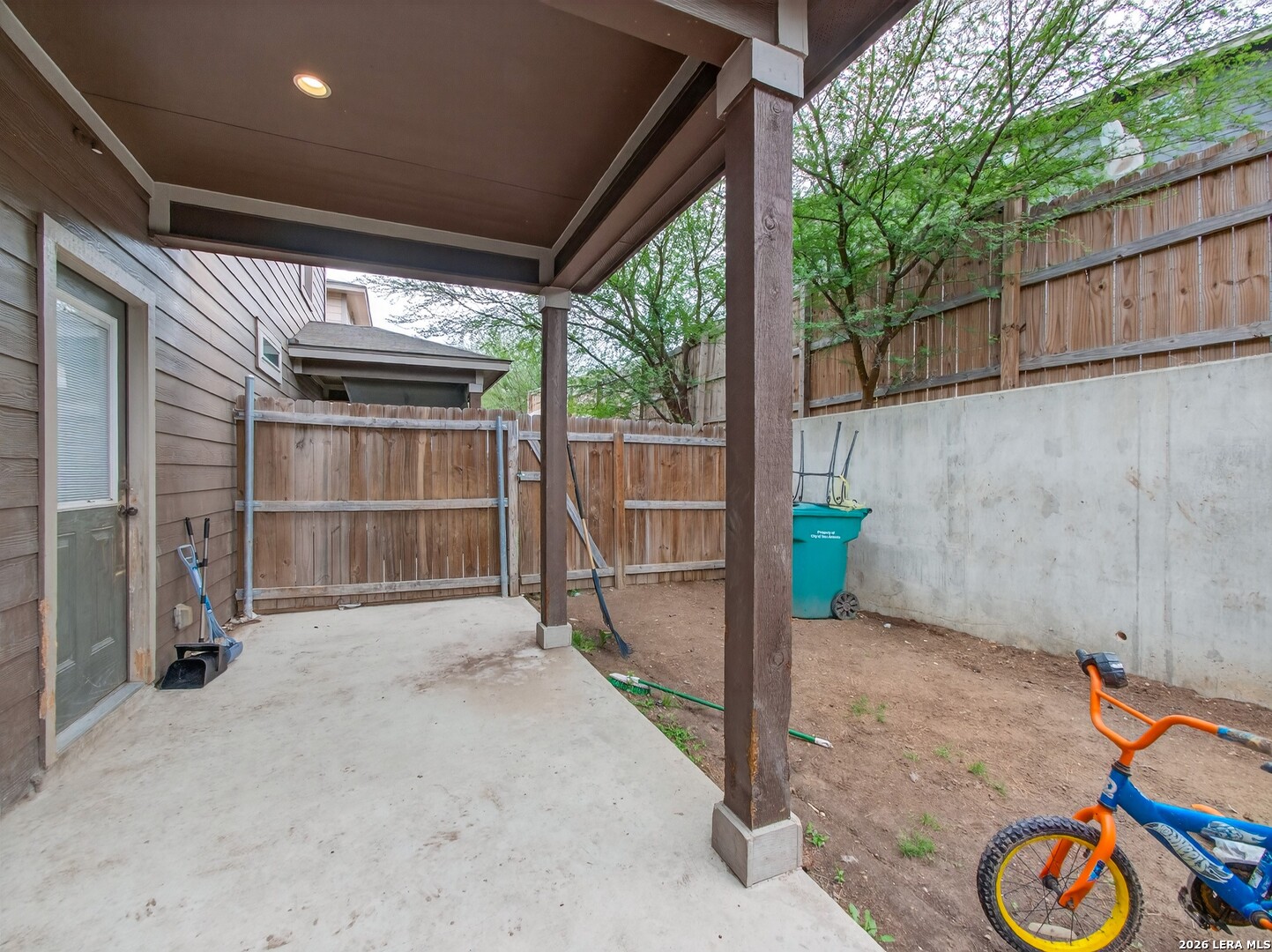 main property photo 48