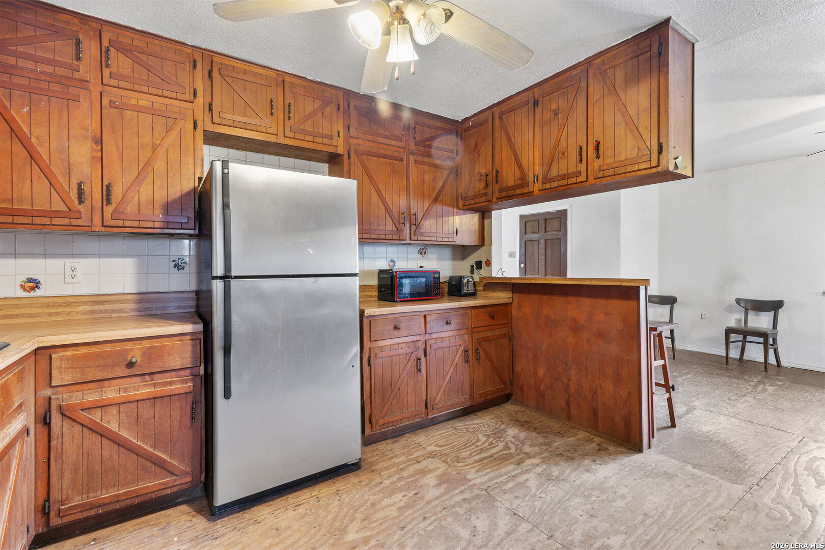 main property photo 10