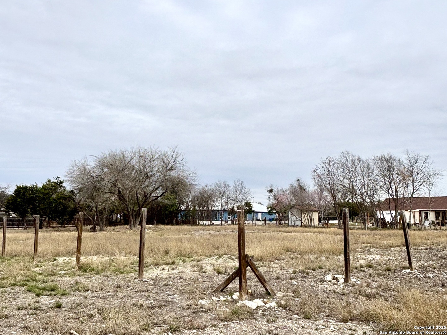 main property photo 9