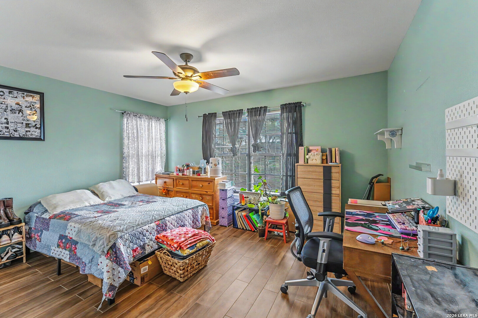 main property photo 5