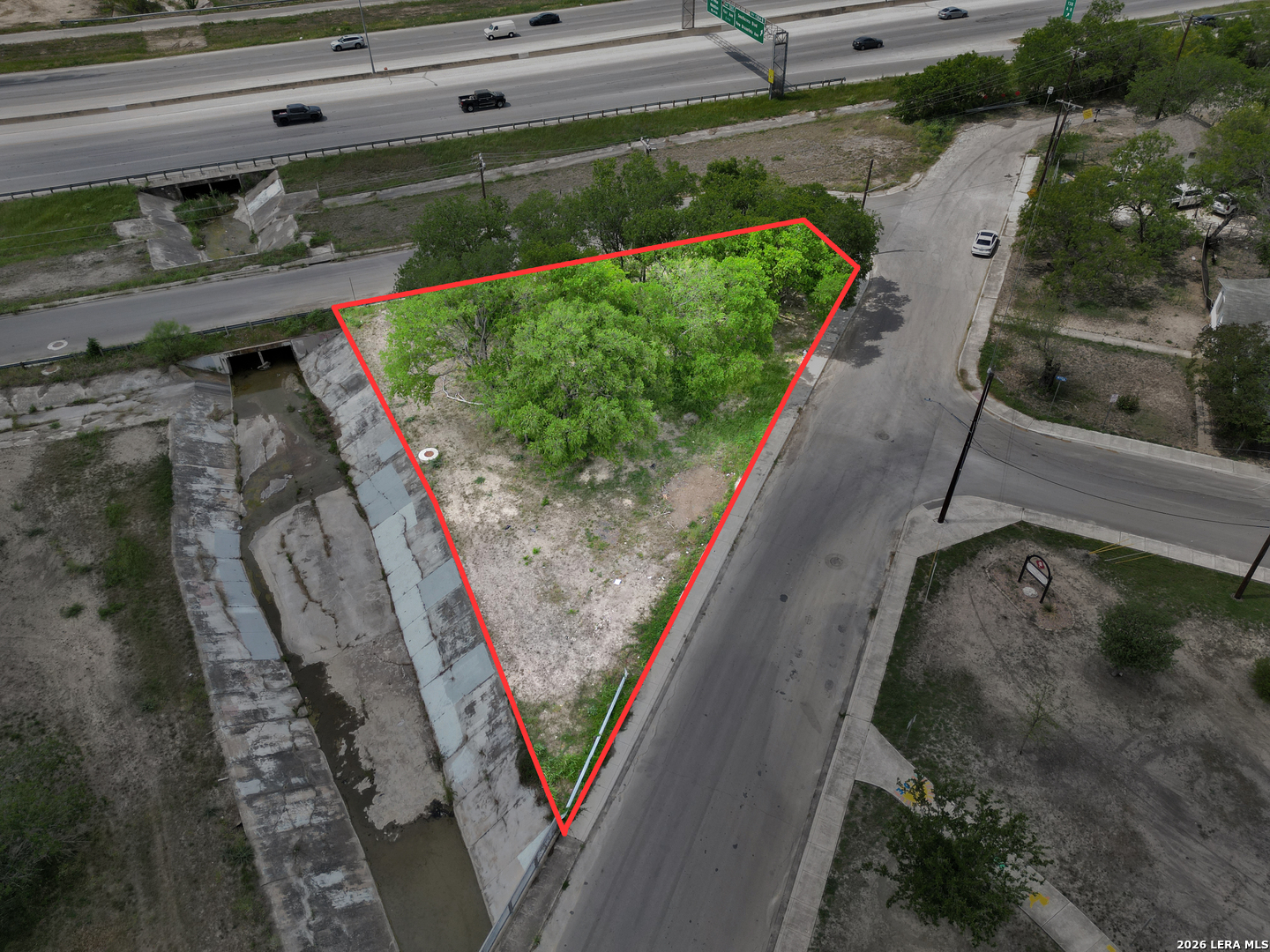 main property photo 2