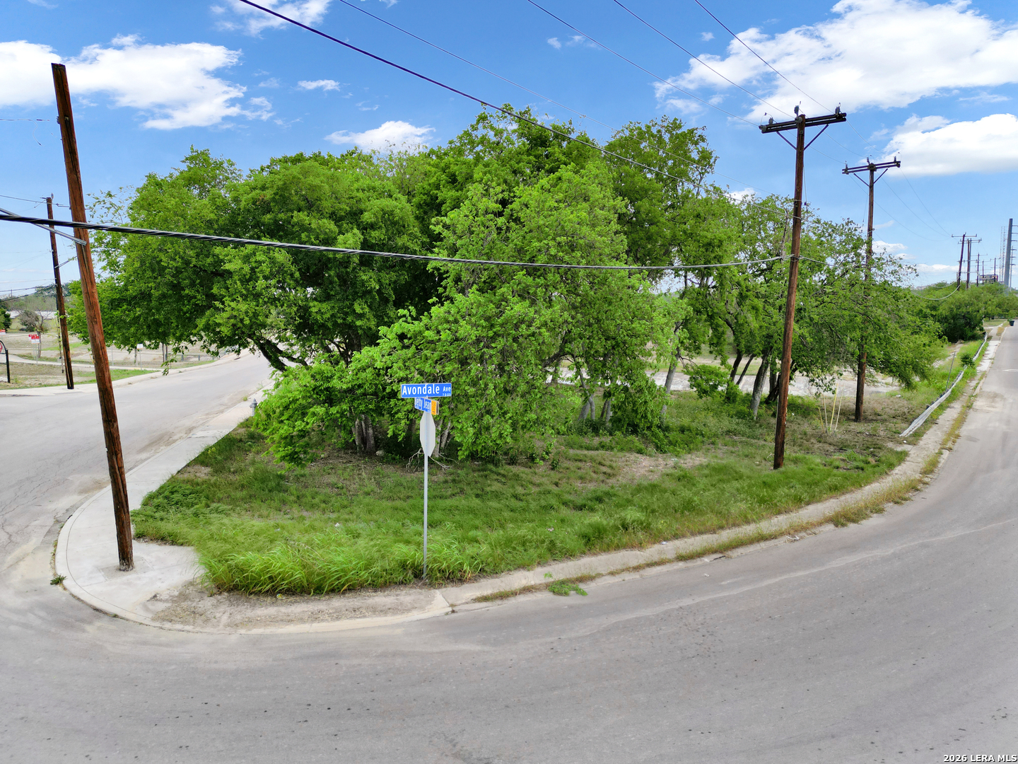 main property photo 7