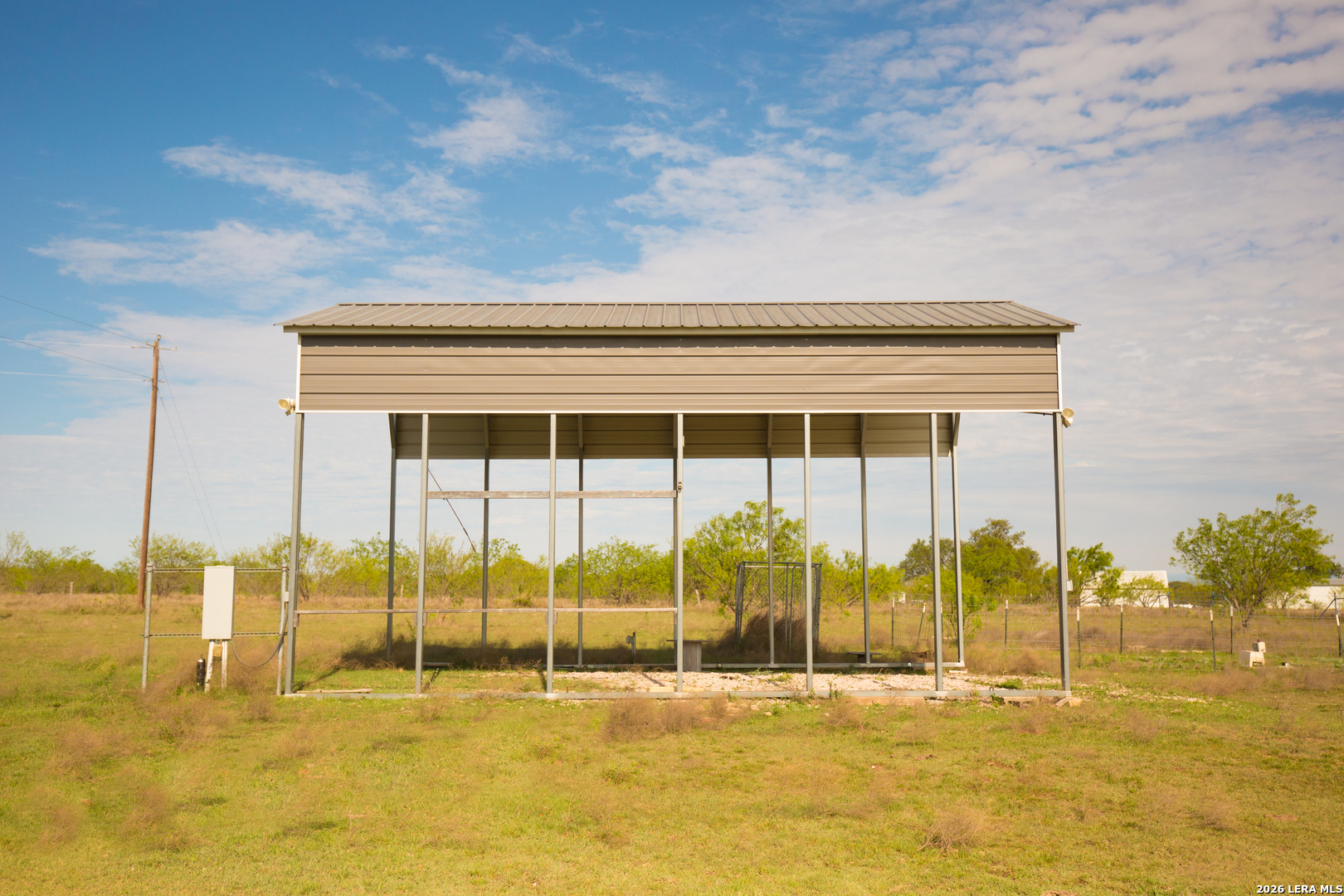 main property photo 21