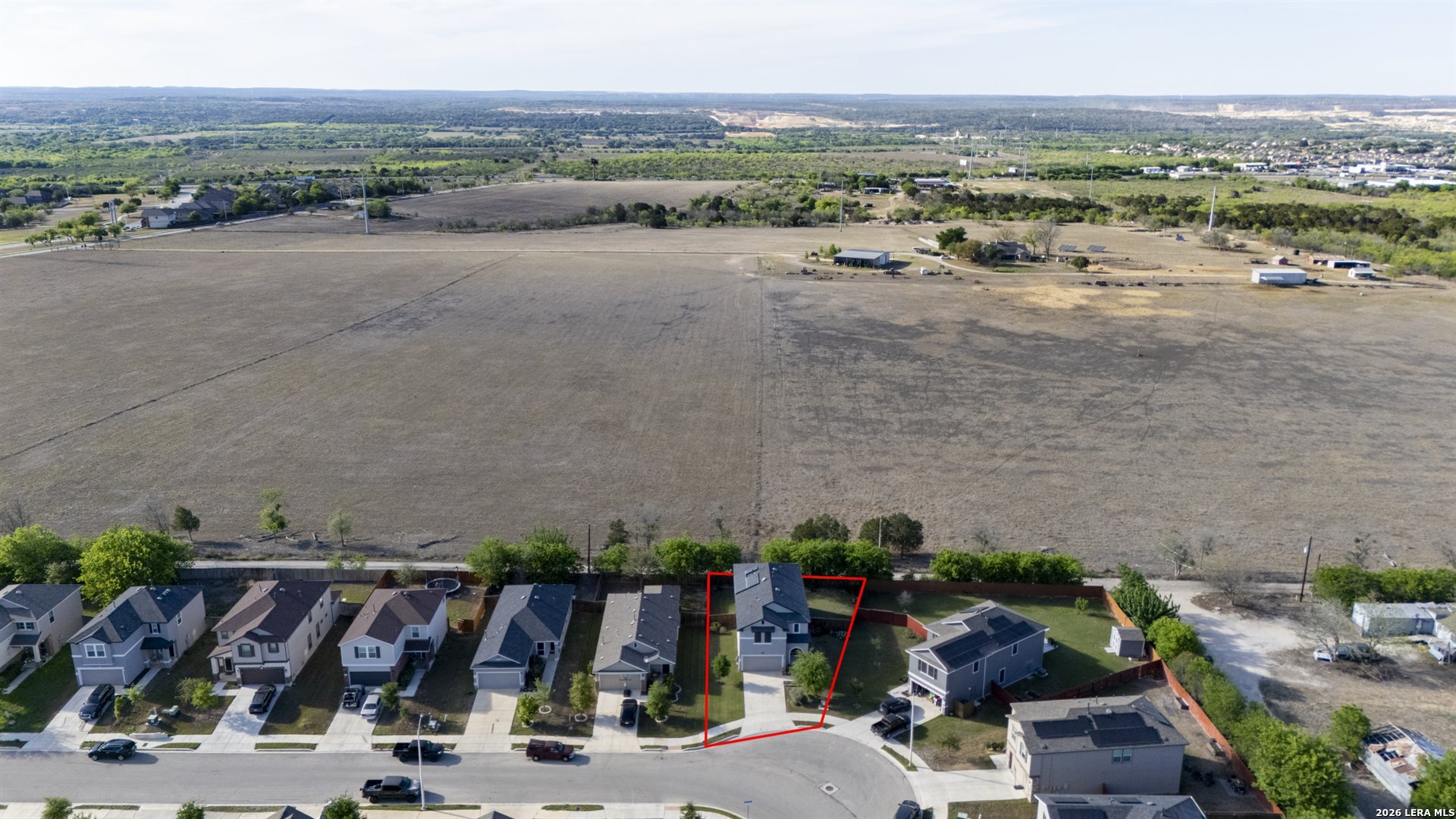 main property photo 40