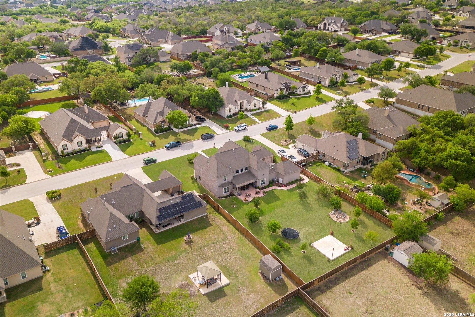 main property photo 41