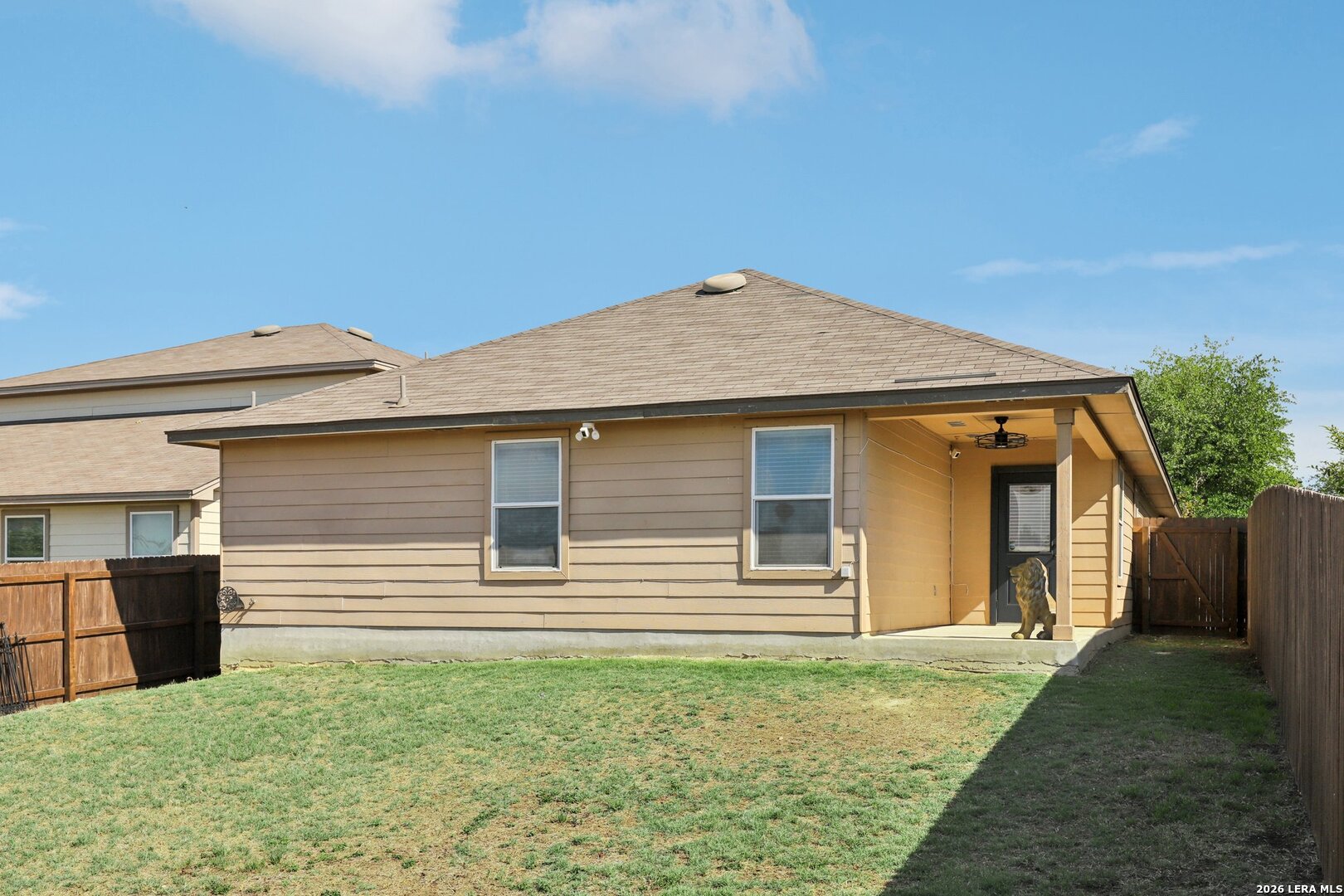 main property photo 22