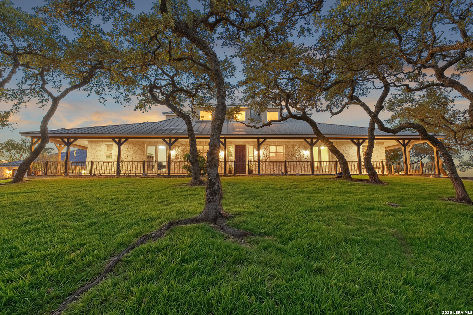 main property photo 2