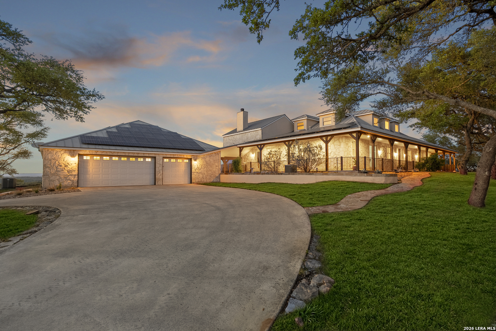 main property photo 3