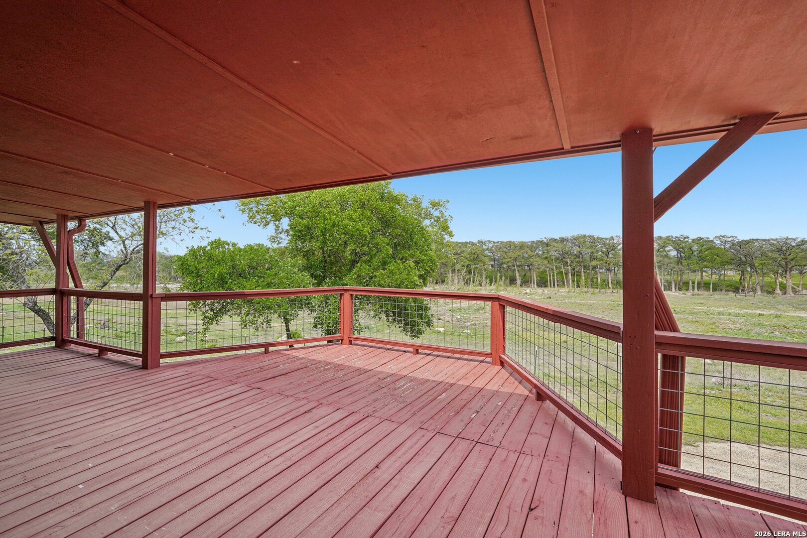 main property photo 40